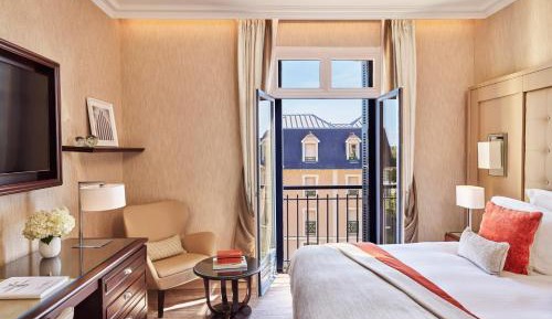 Deluxe Double or Twin Room