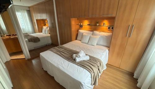 Superior One-Bedroom Apartment