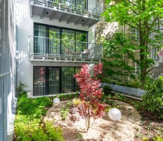 One-Bedroom Apartment with Terrace