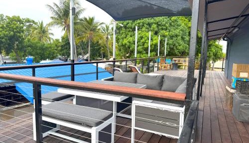Three-Bedroom Holiday Home 