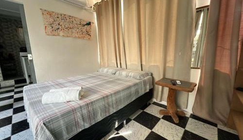 Deluxe One-Bedroom Apartment
