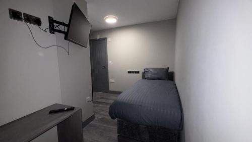 Single Room with Private Bathroom