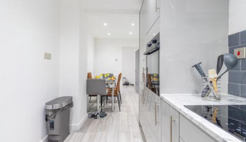 Four-Bedroom Holiday Home