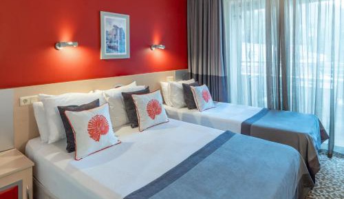 Double or Twin Room with Pool View