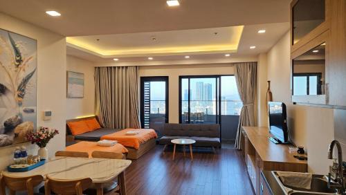 Studio with Sea View
