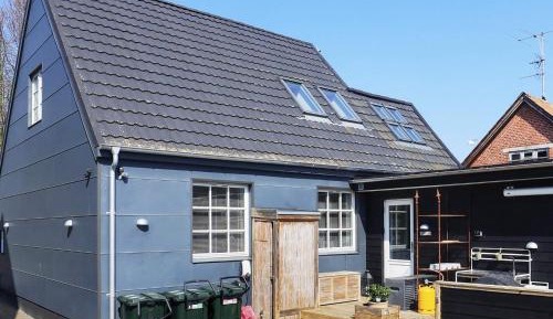 Three-Bedroom Holiday Home 