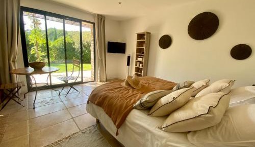 Superior King Room