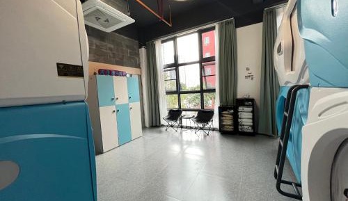 Male Dormitory Room