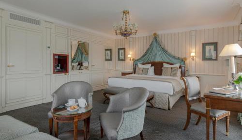 Junior Suite Avenue