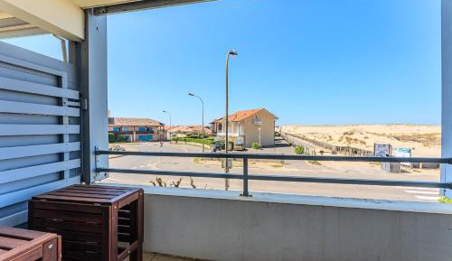 Superior One-Bedroom Apartment with Balcony