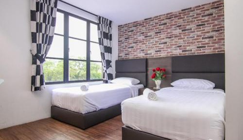 Deluxe Twin Room