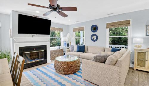 Five-Bedroom Holiday Home