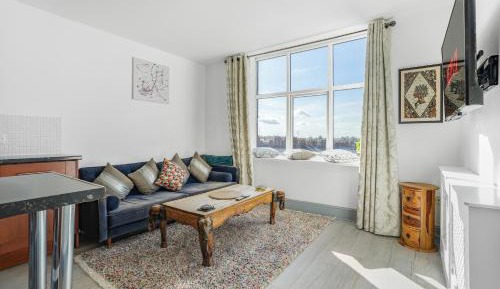 Two-Bedroom Apartment with City View