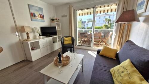 Two-Bedroom Apartment with Balcony