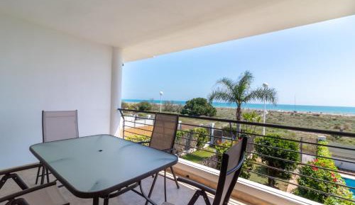 Bungalow with Sea View