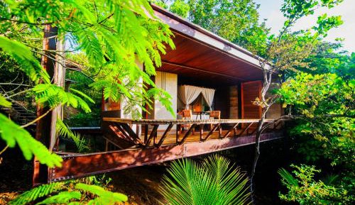 Bungalow with Sea View