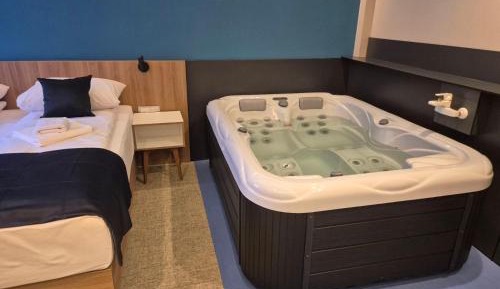 King Room with Spa Bath