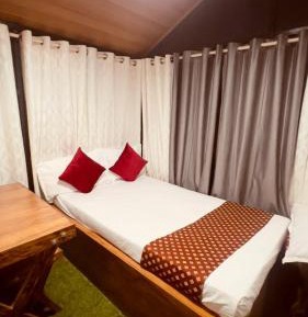 King Room with Mountain View