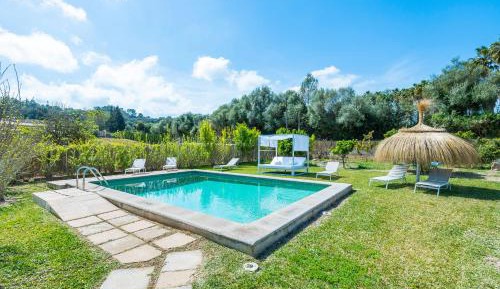 Villa with Garden View