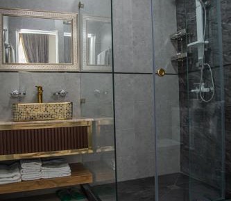 Deluxe Double Studio