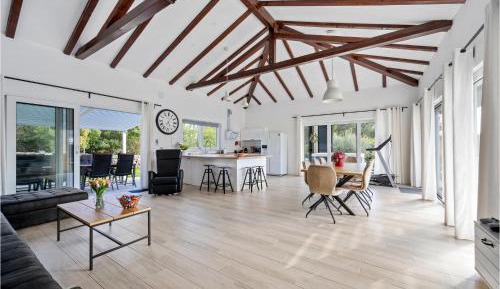 Four-Bedroom Holiday Home