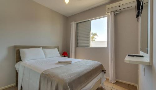 Two-Bedroom Apartment with Balcony and Sea View