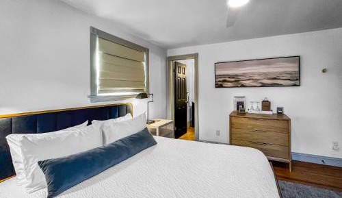 Queen Suite