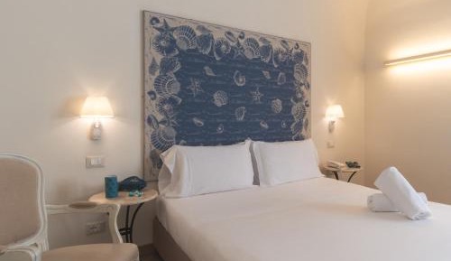 Double Room with Window Sea View 