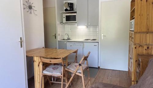 Apartment (4 Adults)