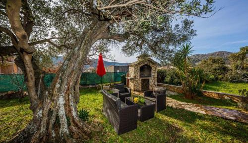 One-Bedroom Holiday Home