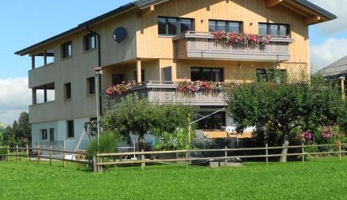 One-Bedroom Holiday Home