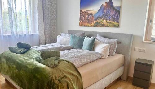 One-Bedroom Apartment with Balcony and Mountain View  