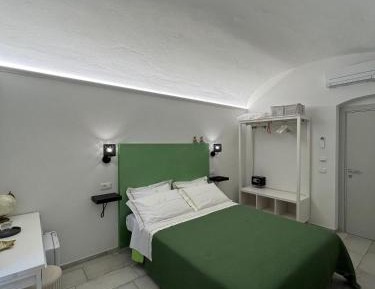 Quadruple Room with Private Bathroom