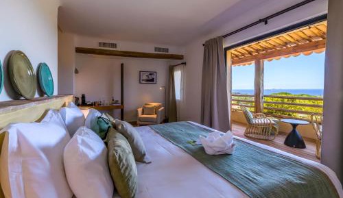 Room with Panoramic View (2 Adults)