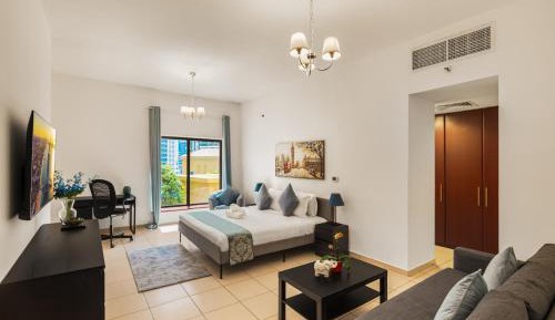 Four-Bedroom Deluxe Apartment