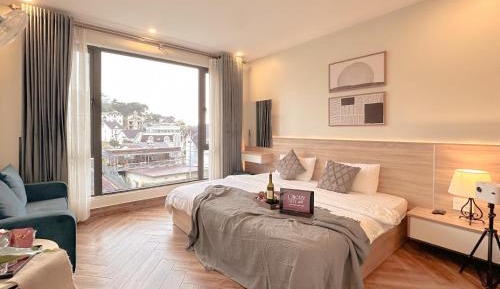 Deluxe King Suite