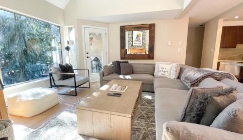 Three-Bedroom Townhouse