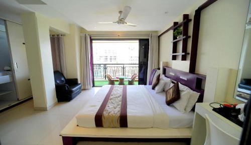 King Room with Balcony