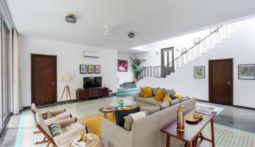 La Verona- 07|4BHK|Garden|Full Generator Backup|Caretaker | Bathtub