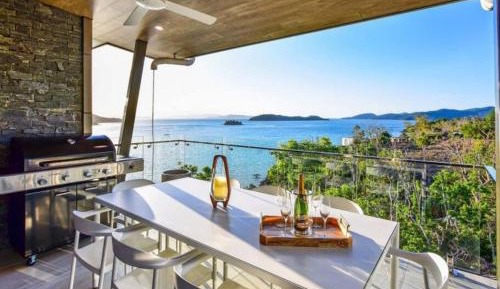Two-Bedroom Apartment with Sea View