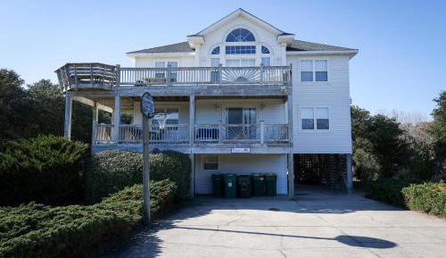 Five-Bedroom Apartment