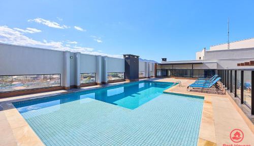 One-Bedroom Apartment with Balcony