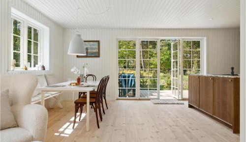 Three-Bedroom Holiday Home 