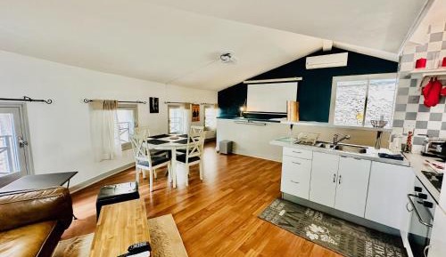 One-Bedroom Apartment with Terrace