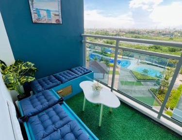 Studio with Balcony