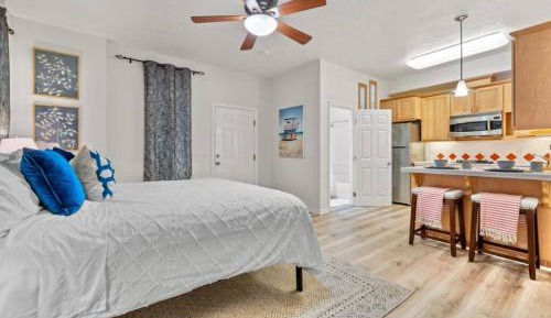 One-Bedroom Apartment