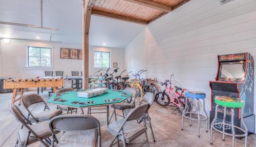 Five-Bedroom Holiday Home