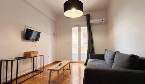 One-Bedroom Apartment with Balcony