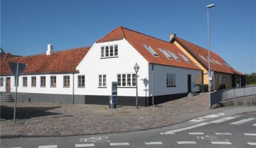 Four-Bedroom Holiday Home