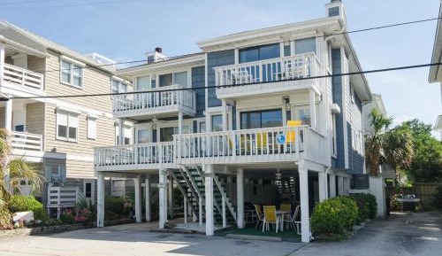 Three-Bedroom Townhouse